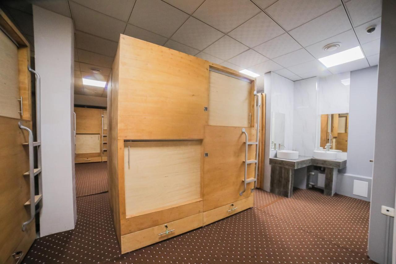 Capsule Hotel ออช ภายนอก รูปภาพ